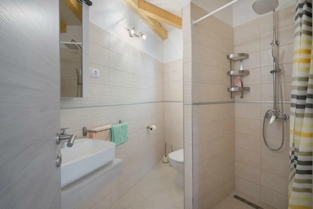 Apartments Leonardo&Mak Pula