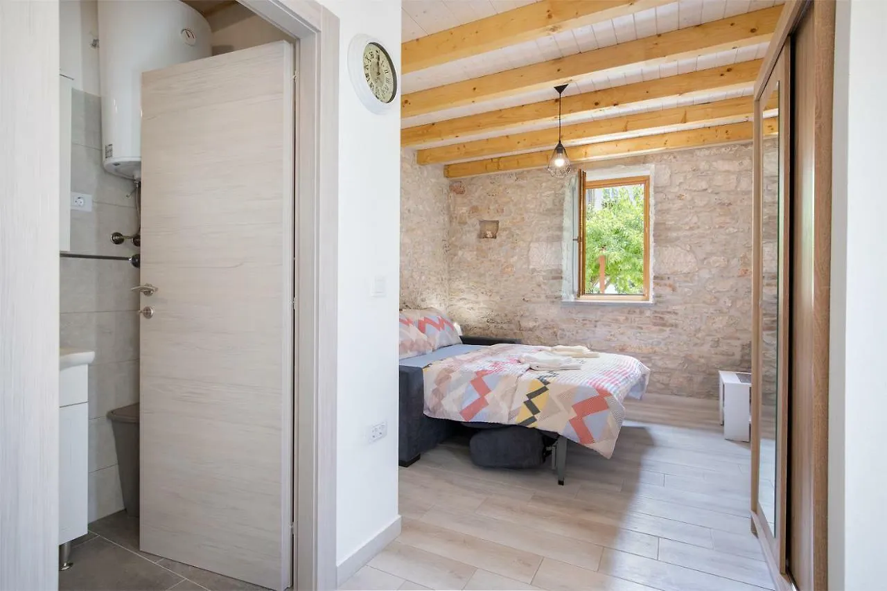 Apartments Leonardo&Mak Pula
